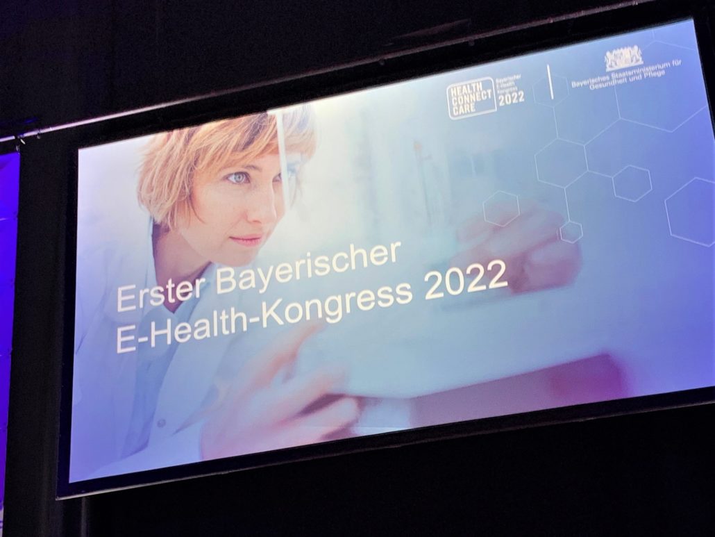 Der Erste Bayerische E-Health-Kongress 2022 in Augsburg zeigte aktuelle Entwicklungen rund um die Digitalisierung in Gesundheit und Pflege auf.