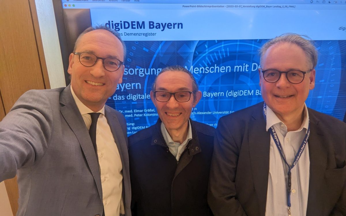 "digiDEM Bayern ist bereits jetzt das größte Demenzregister in Deutschland", sagte Bernhard Seidenath, Vorsitzender des Ausschusses für Gesundheit und Pflege im bayerischen Landtag.